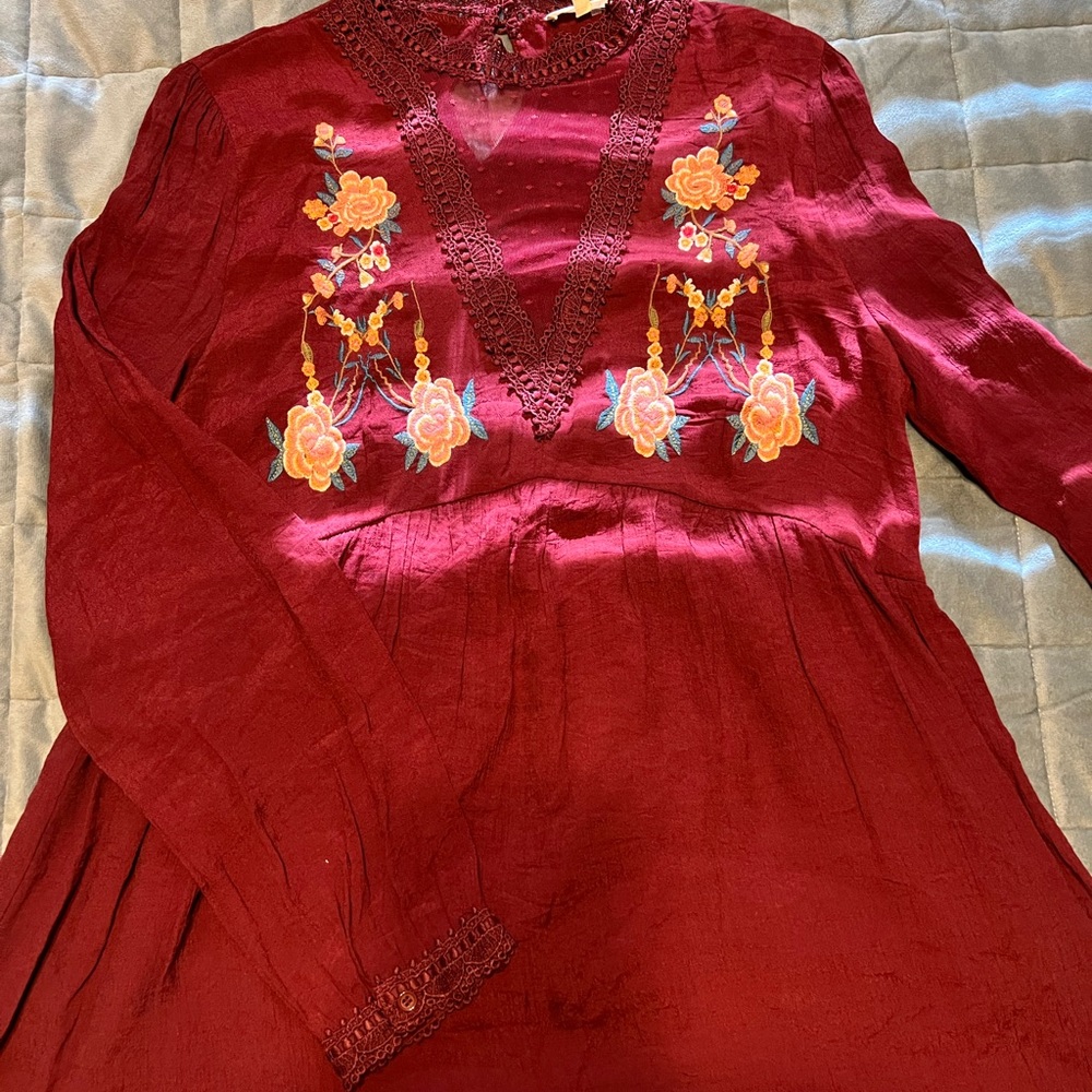 Women’s Flowy Blouse